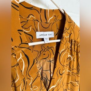 Amour Vert NWOT silk shirt